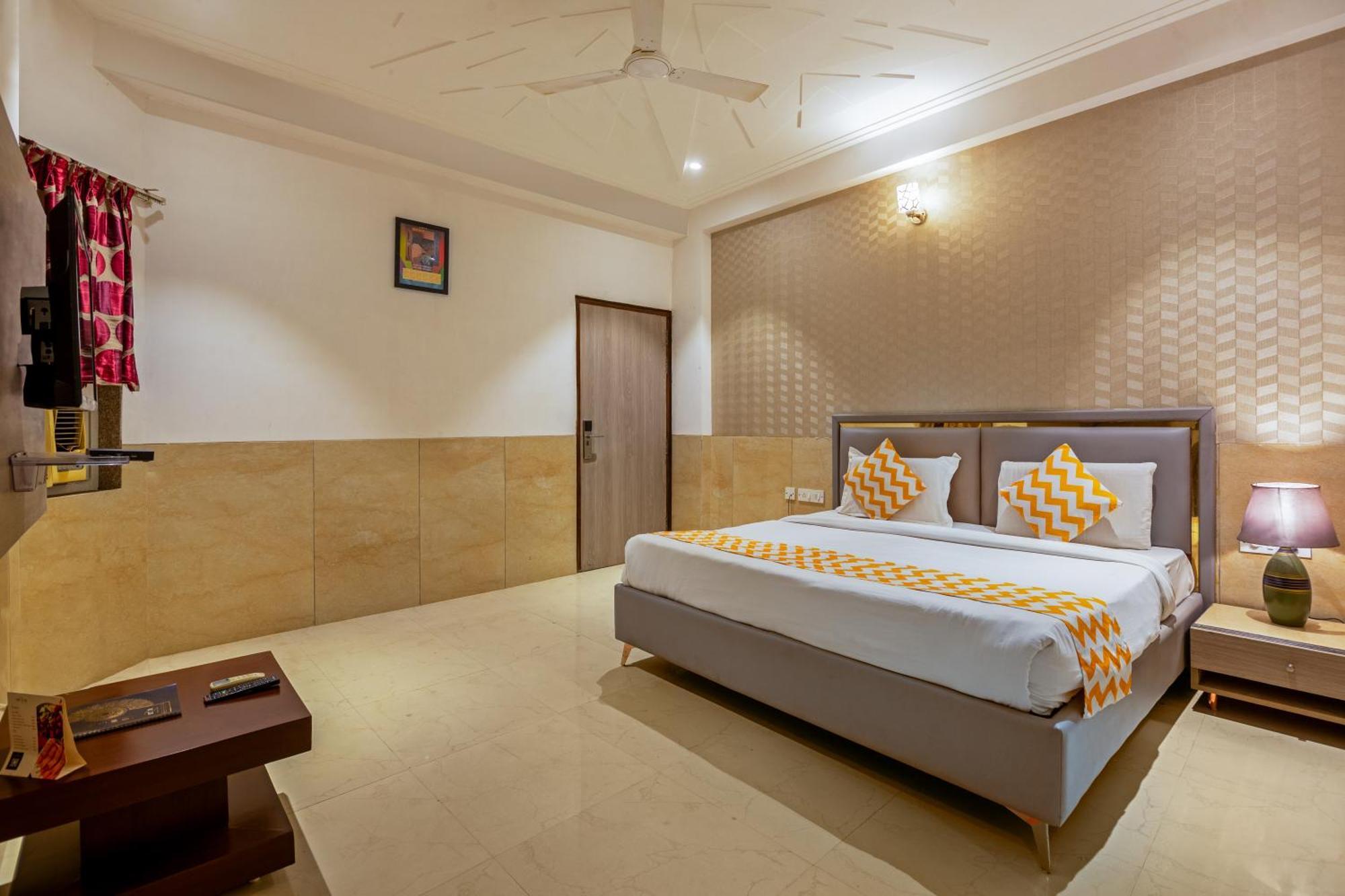 Hotel Delhi 37 By Star Group Near Delhi Airport New Delhi Exterior photo