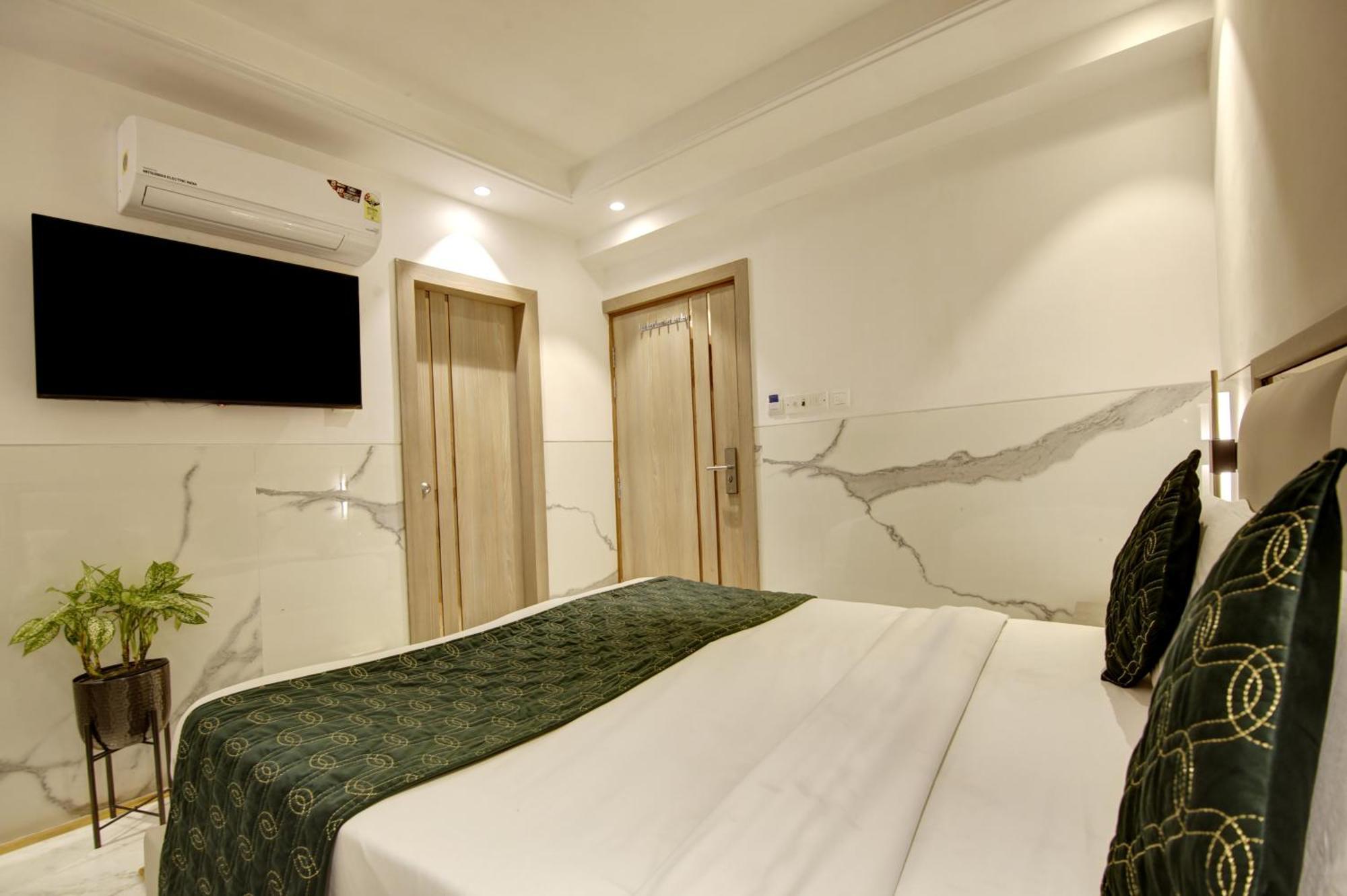 Hotel Delhi 37 By Star Group Near Delhi Airport New Delhi Exterior photo