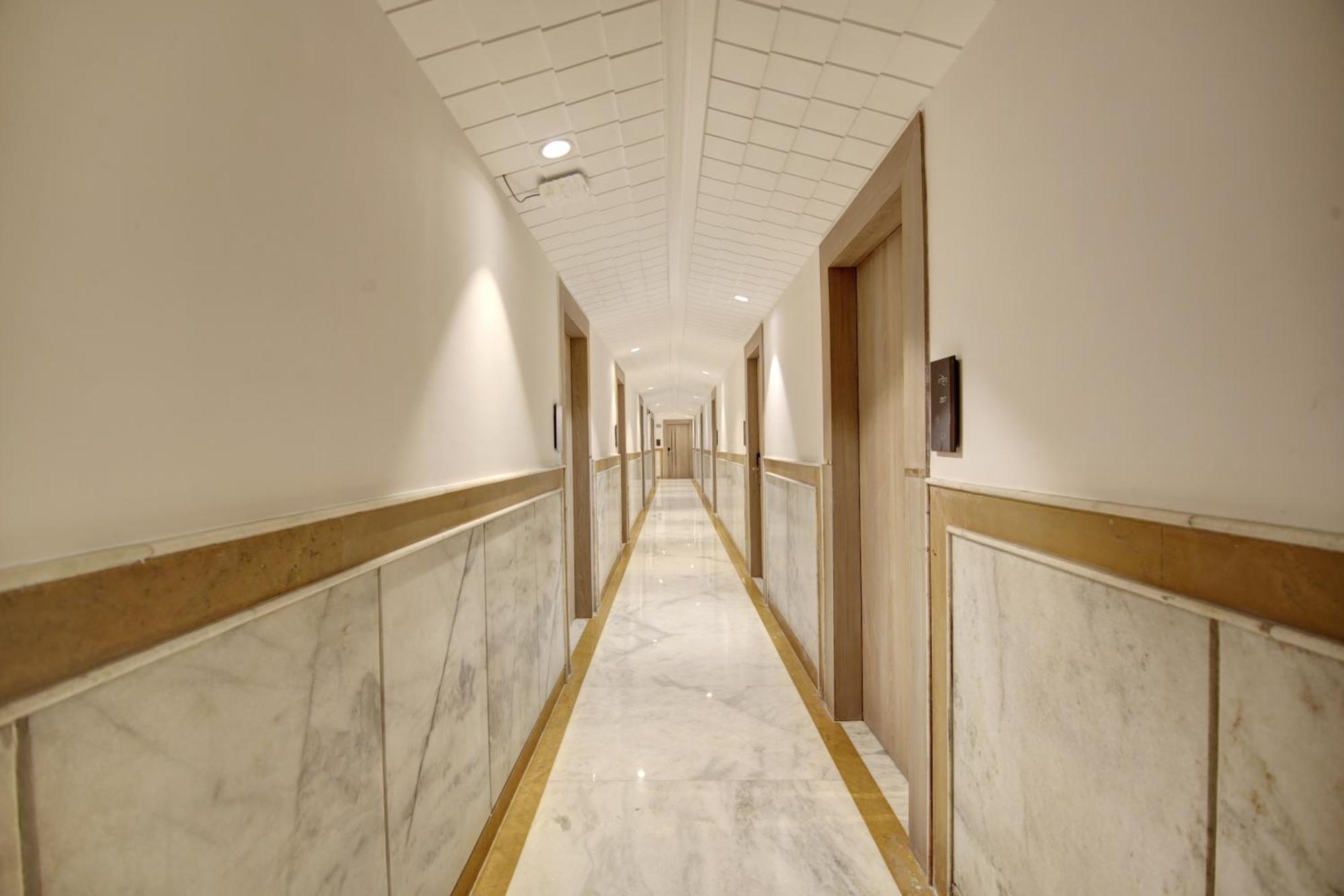 Hotel Delhi 37 By Star Group Near Delhi Airport New Delhi Exterior photo